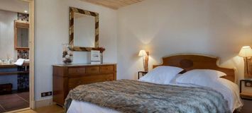 Ce chalet à louer est situé à Cospillot, Courchevel 1850