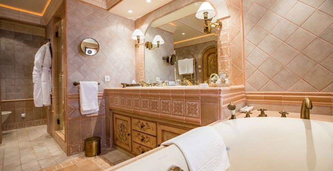 Аренда апартаментов с сервисом отеля в Куршевеле 1850
