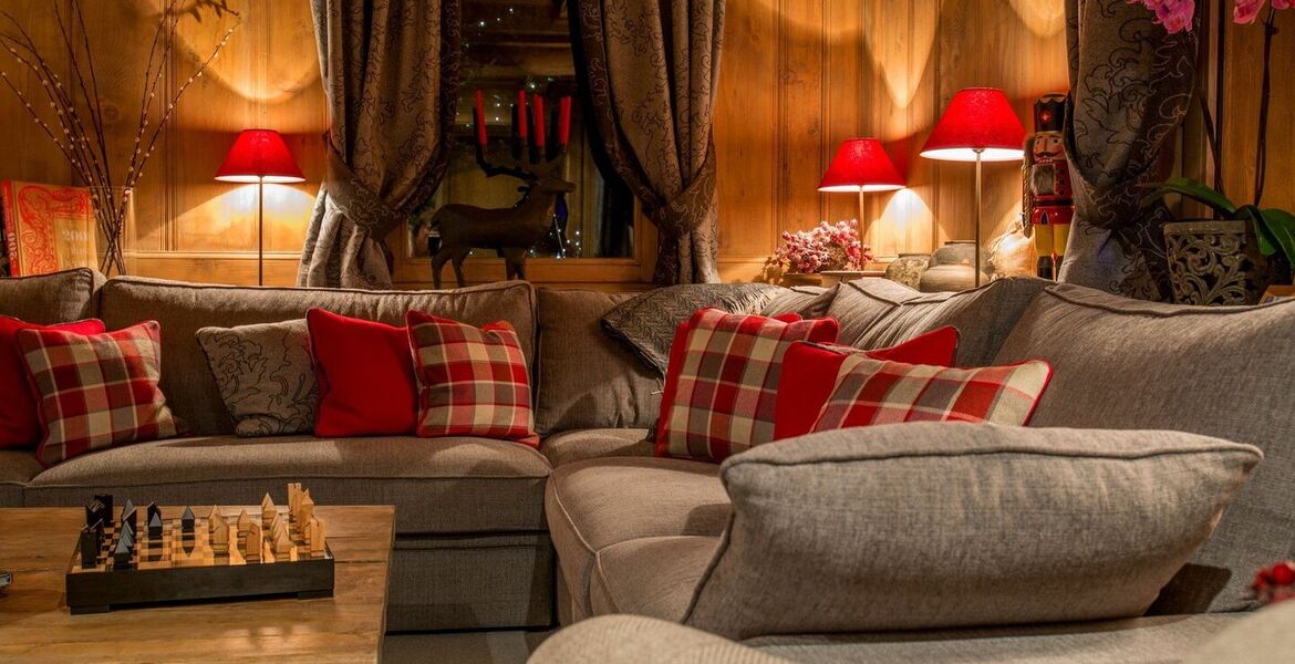 Chalet in the Heart of Courchevel 1850 