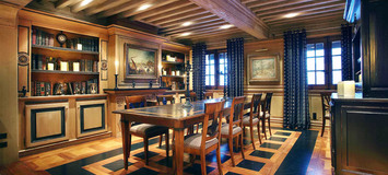Situé en plein centre de Courchevel 1850 Rue Park City