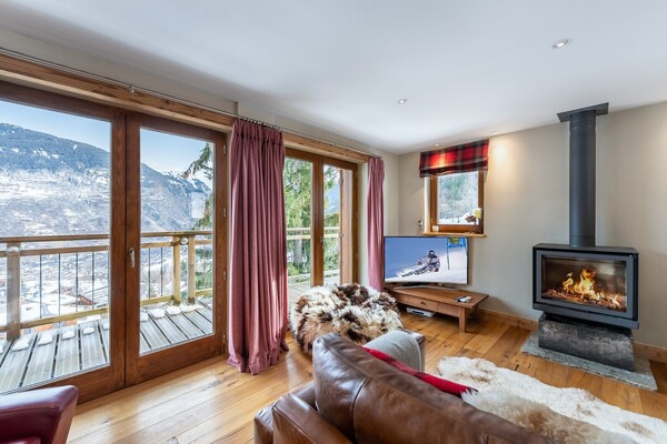 Superbe chalet à Courchevel de 220 m² avec un grand jardin. 