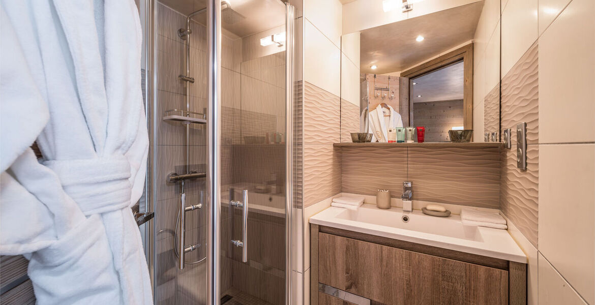 CHALETS DE LUJO Y AMPLIOS EN ALQUILER EN LE PRAZ COURCHEVEL