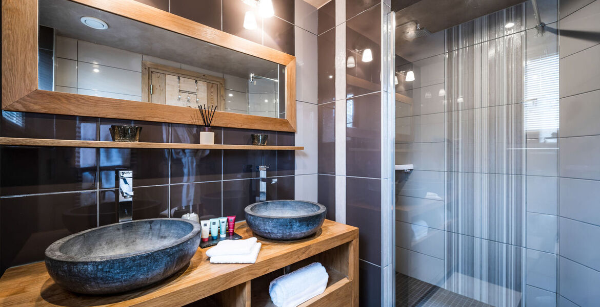 CHALETS DE LUJO Y AMPLIOS EN ALQUILER EN LE PRAZ COURCHEVEL