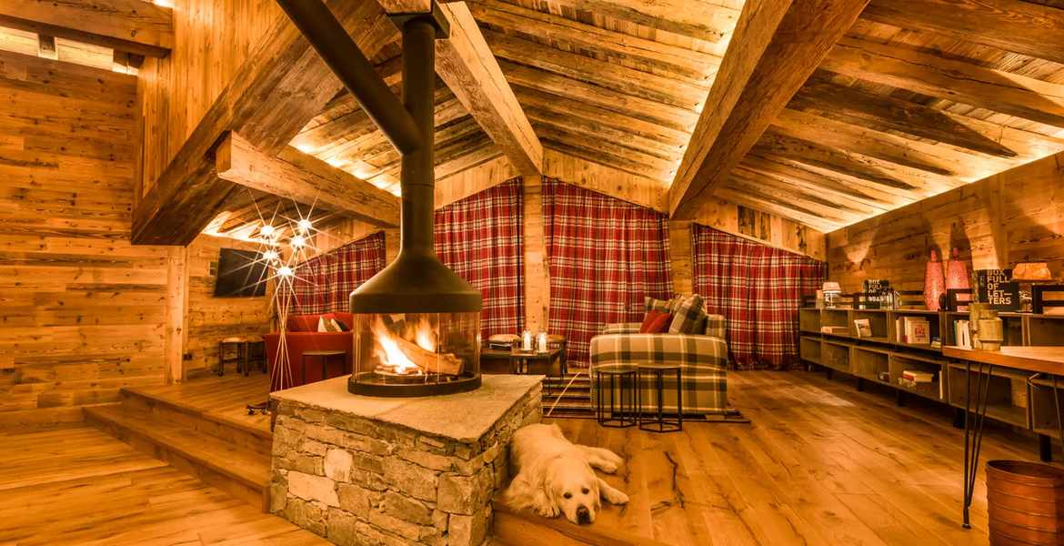 Le chalet se fond à merveille dans son environnement