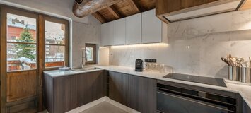 Le chalet est situé dans le hameau privé des Fermes de Val 