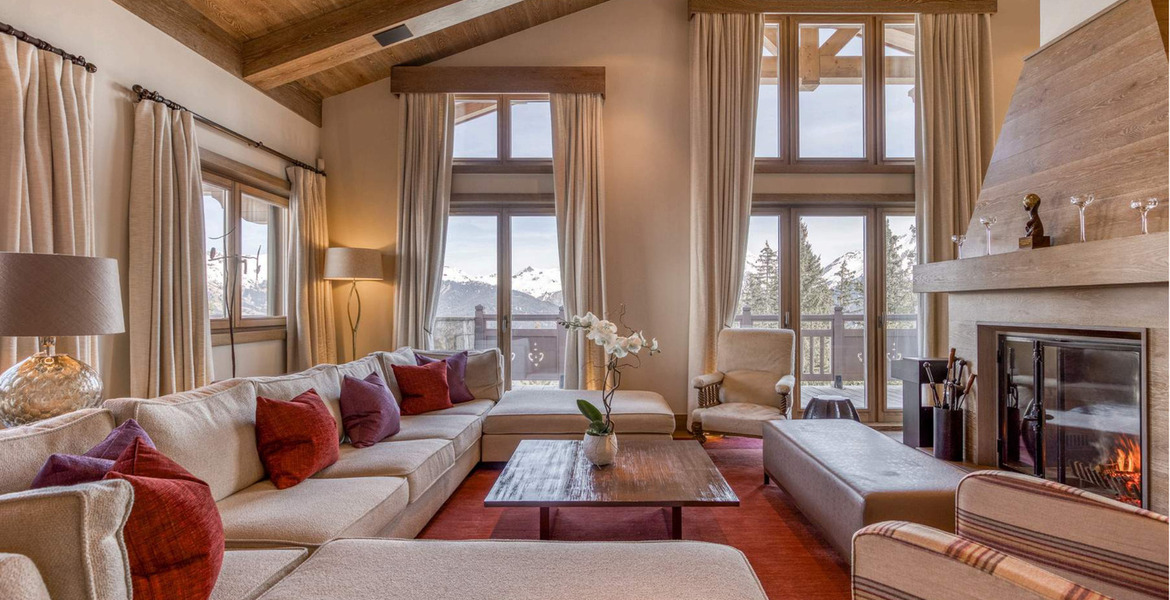 Il s'agit d'un superbe chalet de luxe situé à Courchevel