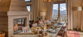 Il s'agit d'un superbe chalet de luxe situé à Courchevel
