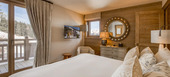 Il s'agit d'un superbe chalet de luxe situé à Courchevel
