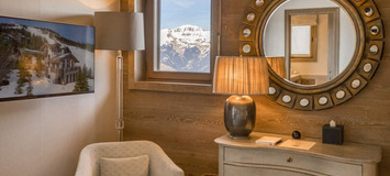 Il s'agit d'un superbe chalet de luxe situé à Courchevel