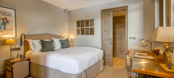 Il s'agit d'un superbe chalet de luxe situé à Courchevel
