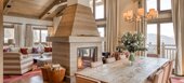 Il s'agit d'un superbe chalet de luxe situé à Courchevel