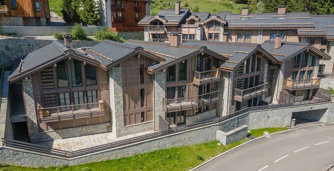 Современные апартаменты с 4 спальнями в Куршевеле